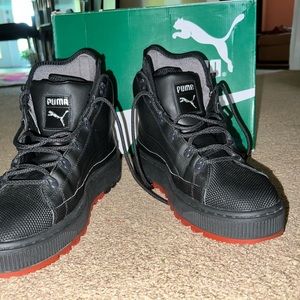 PUMA The Ren Boot - Black SIZE 9.5 US
